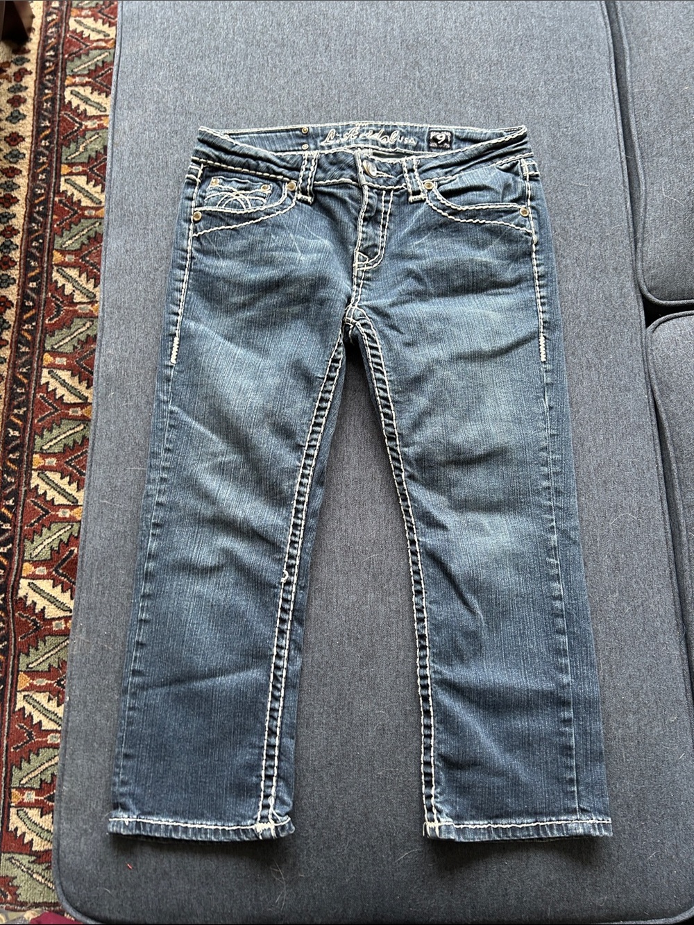 L.A. idol Mid Blue Cropped Straight-Leg Jeans
